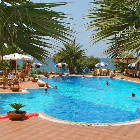 فندق أواسيز كيوبارِسِيا المظهر الخارجي الصورة